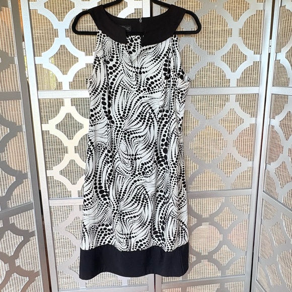 Kim Rogers Handbags - Kim Rogers Black and White Midi dress
